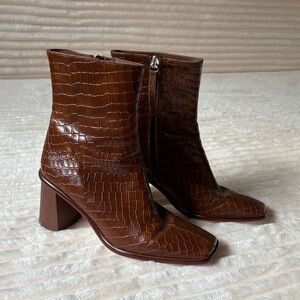 ALOHAS West Ankle Boots Cape Croco Brown Croc-Embossed Leather Ankle Boots 37EU
